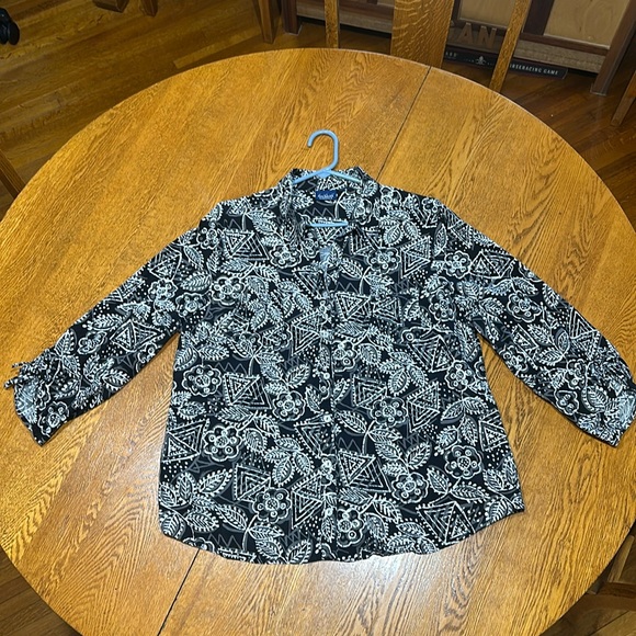 Gloria Vanderbilt Casuals leaf, flower and diamond print XL button down shirt - Picture 9 of 9